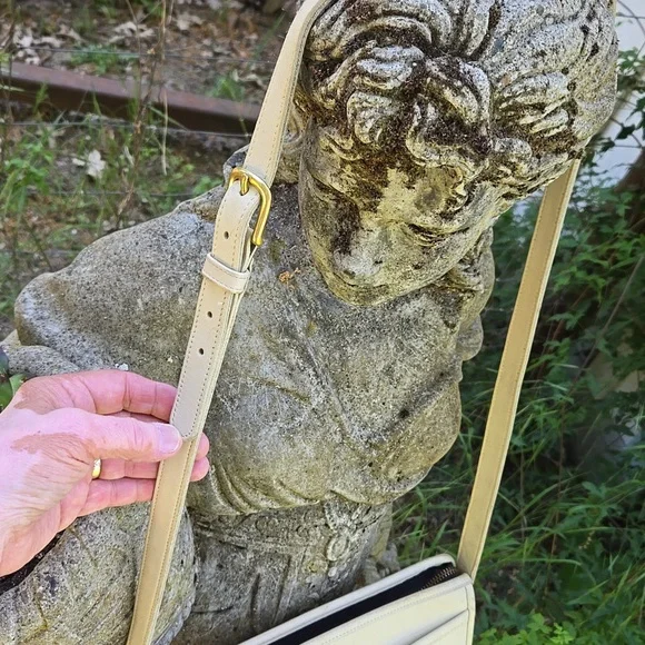 Coach Cream Crossbody Bag - Picture 4 of 12